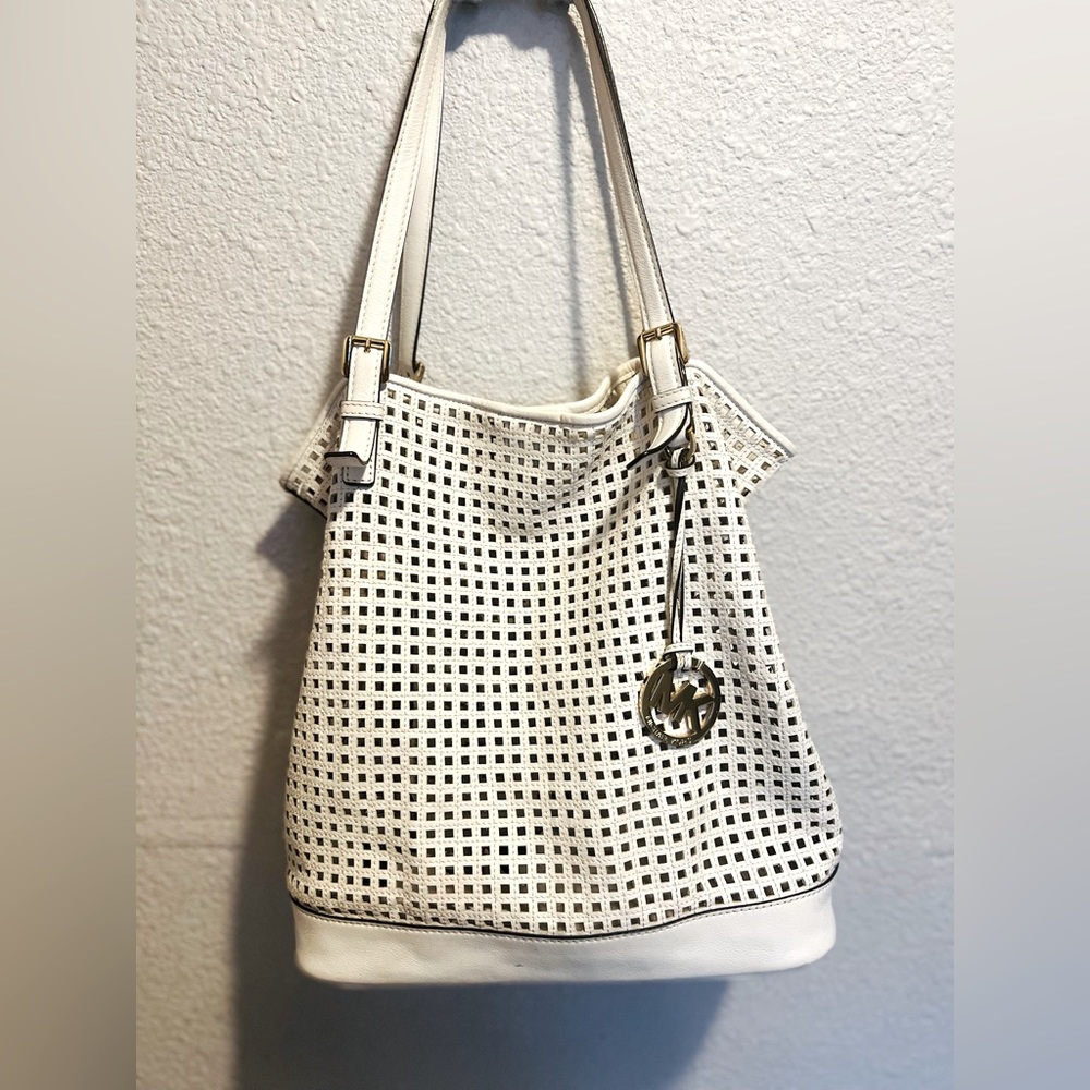 Michael Kors mesh white bucket bag